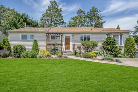 110 Morton Blvd, Plainview, NY 11803