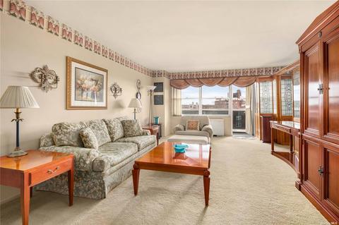 111-20 73 Ave #8E, Forest Hills, NY 11375