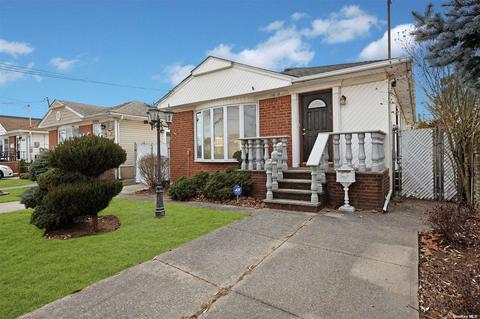 158-14 82nd St, Howard Beach, NY 11414