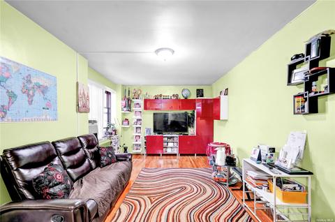 140-14 28th Rd # 2G, Flushing, NY 11354
