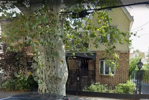 87-15 92nd St, Woodhaven, NY 11421