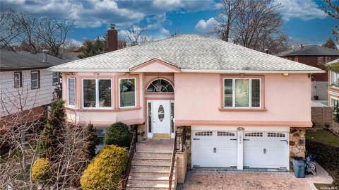 10-20 141st St, Malba, NY 11357
