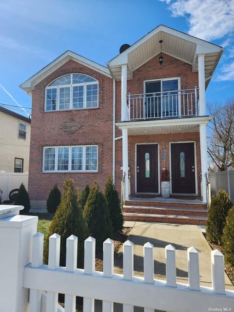 147-54 Huxley St, Rosedale, NY 11422