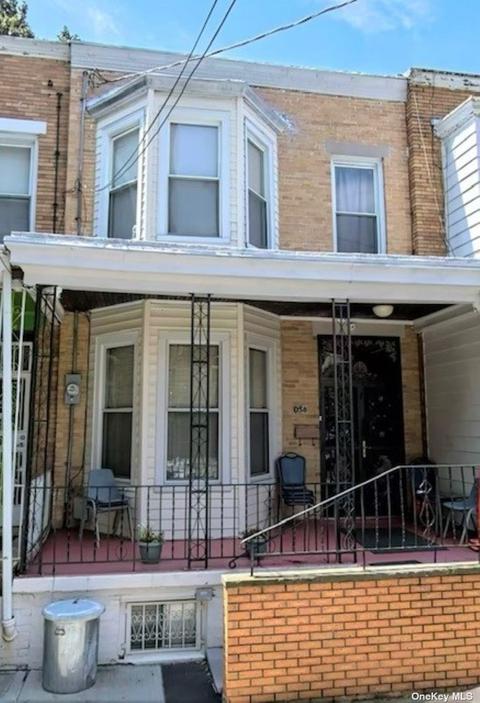 4038 Hubbard Pl, Brooklyn, NY 11210