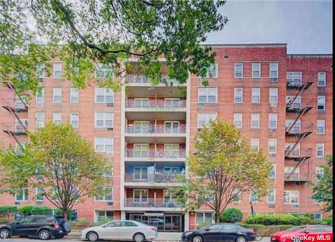 144-30 Sanford Ave #3T, Flushing, NY 11355