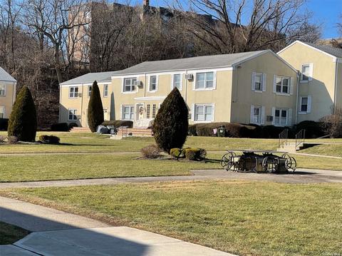 251-09 71st Rd #39B, Bellerose, NY 11426