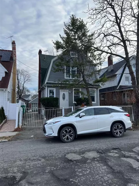 215-06 110th Ave, Queens Village, NY 11429