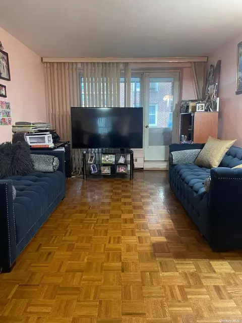 98-20 62nd Dr #12 F, Rego Park, NY 11374