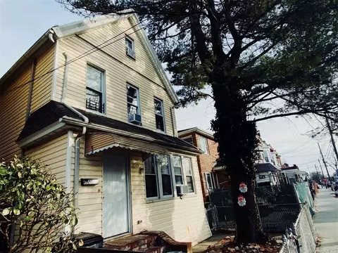87-19 75th St, Woodhaven, NY 11421