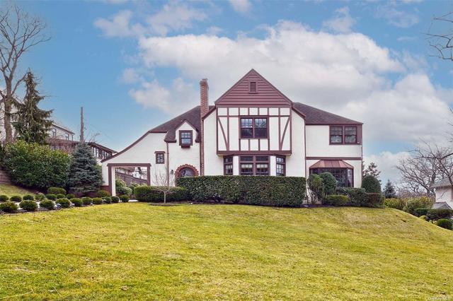 Manhasset, CA Real Estate & Homes For Sale Movoto