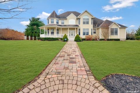 69 Meadow Path, Wading River, NY 11792