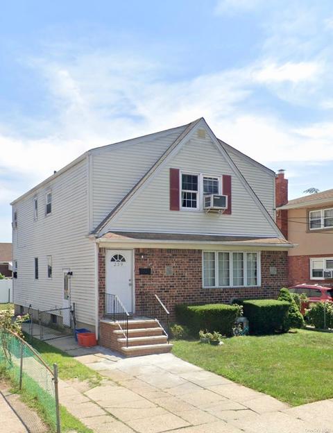 239 Doherty Ave, Elmont, NY 11003
