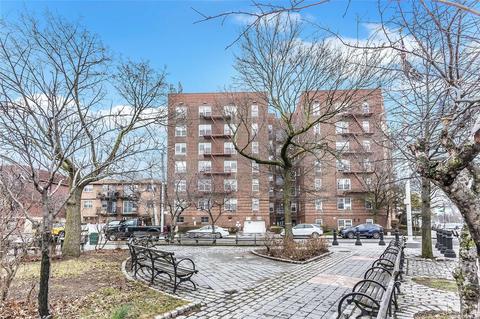 85-04 63rd Dr #5G1, Rego Park, NY 11374