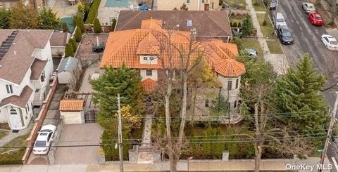 9-15 160 St, Beechhurst, NY 11357