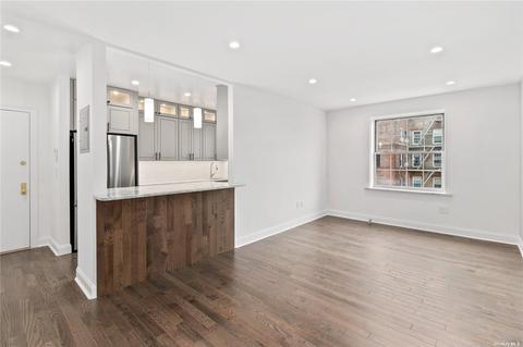 56-07 31st Ave #I5D, Woodside, NY 11377