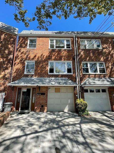 74-31 85th Rd, Woodhaven, NY 11421