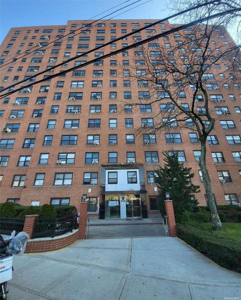 99-60 63rd Rd #1R, Rego Park, NY 11374