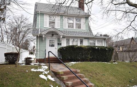 43-19 Little Neck Pkwy, Little Neck, NY 11363