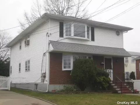 247 Lehrer Ave, Elmont, NY 11003