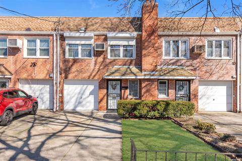 541 115th St, College Point, NY 11356