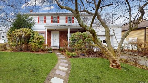 1626 Ridgeway Dr, Hewlett, NY 11557