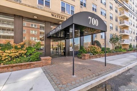 700 Shore Rd #6E, Long Beach, NY 11561