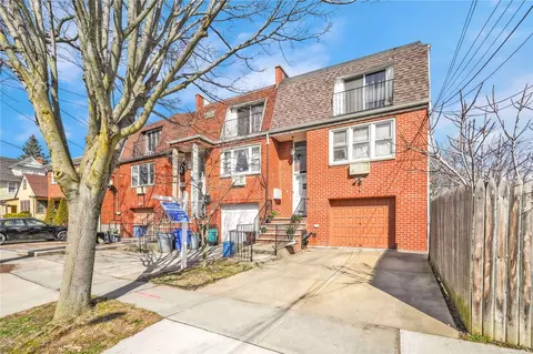 40-31 216th St, Bayside, NY 11361
