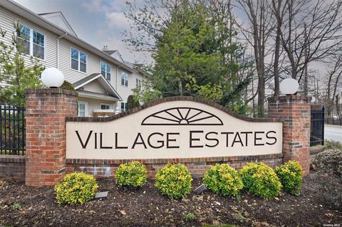 59 Sarah Ct #59, Amityville, NY 11701