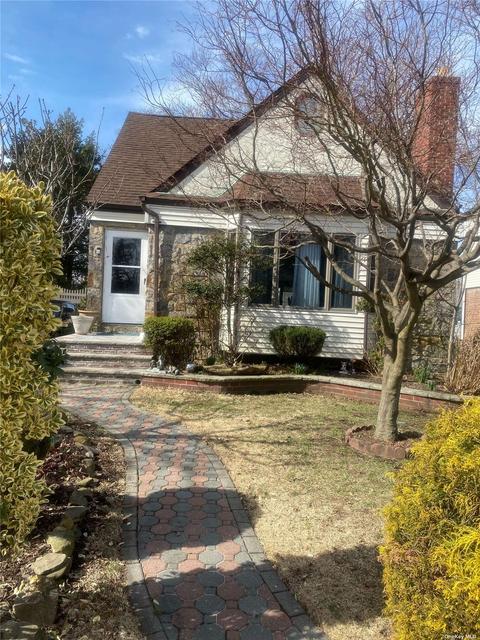 9-18 120 St, College Point, NY 11356