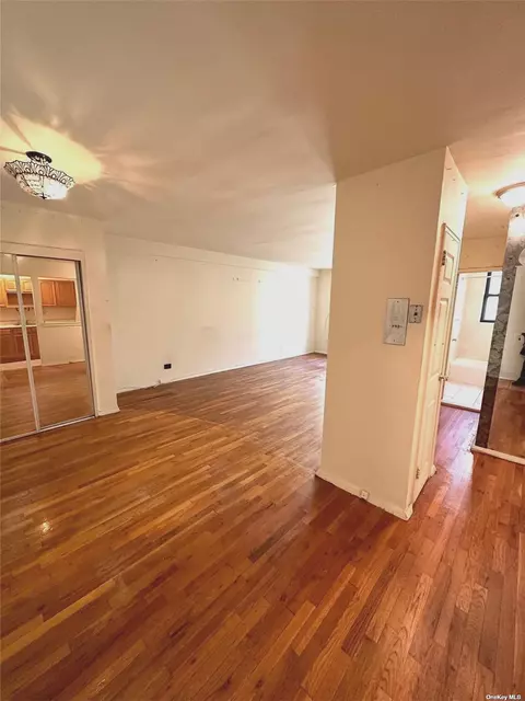 139-50 35th Ave #5H, Flushing, NY 11354