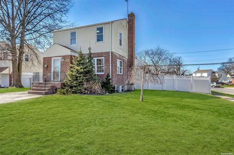 122 Opal St, Elmont, NY 11003