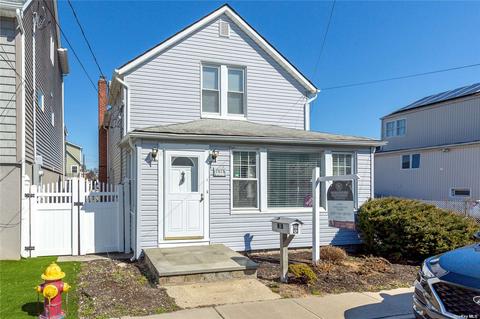 2829 Alder Rd, Bellmore, NY 11710