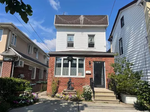 20-20 123rd St, College Point, NY 11356
