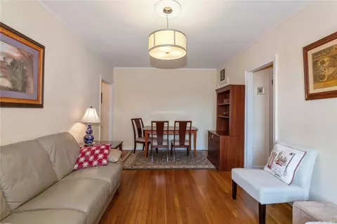 51-40 30 Ave #2C, Woodside, NY 11377