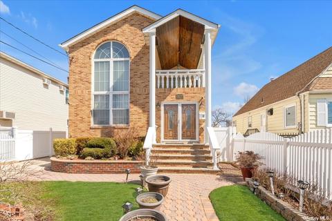 147-99 Edgewood St, Rosedale, NY 11422
