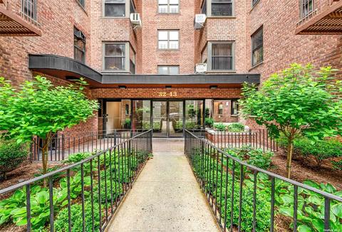 32-43 90th St #205, East Elmhurst, NY 11369