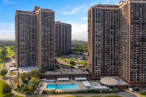27010 Grand Central Pkwy #9U, Floral Park, NY 11005