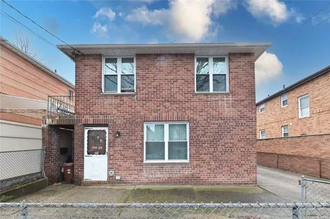 158-28 78th Rd, Flushing, NY 11366 photo 1