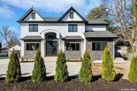 529 Post Ave, Westbury, NY 11590