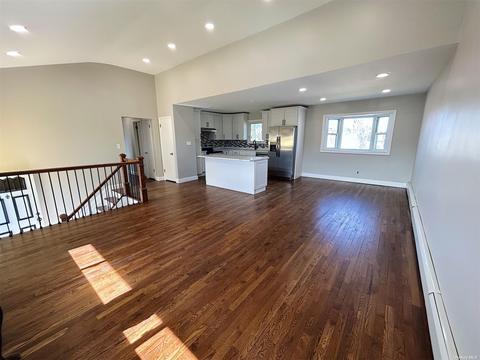 116 Meister Blvd, Freeport, NY 11520