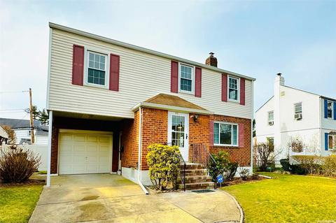 45 Barbara St, Elmont, NY 11003