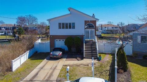3736 Terrapin Pl, Seaford, NY 11783