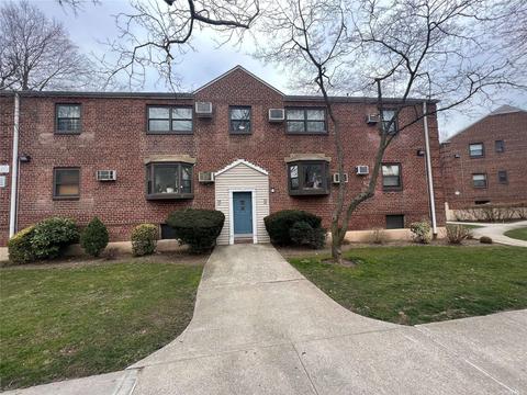 8949 151 Ave #1R, Howard Beach, NY 11414
