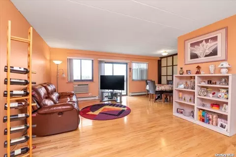 87-08 Justice Ave #9I, Elmhurst, NY 11373