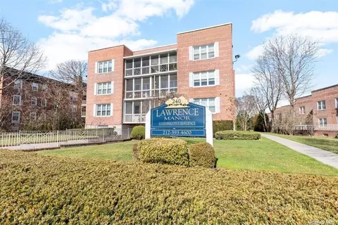 240 Central Ave #2E, Lawrence, NY 11559