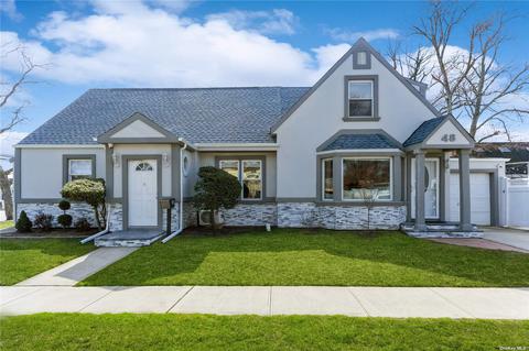 48 Dawson Dr, Valley Stream, NY 11581