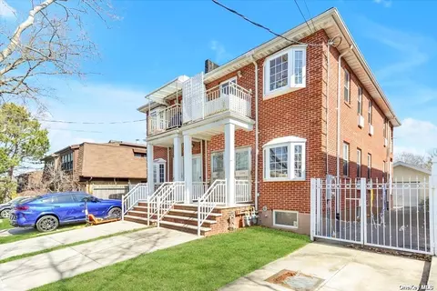 61-29 231 St, Bayside, NY 11364