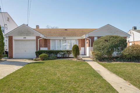 204 Westminster Rd, Lynbrook, NY 11563