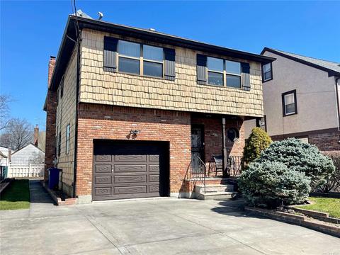31 Ash St, Floral Park, NY 11001