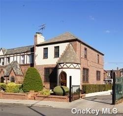 30-53 89th St, East Elmhurst, NY 11369